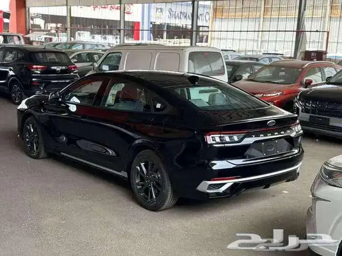 فورد تورس امبيانتي 2.0 2025 كاش او تقسيط 6