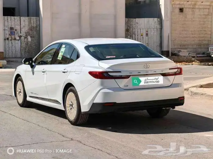 تويوتا كامري LEبنزين اصفار سعودي 2025 2