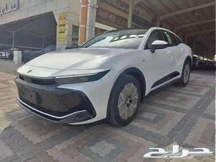 تويوتا كراون برستيج 2026 عبداللطيف جميل 5