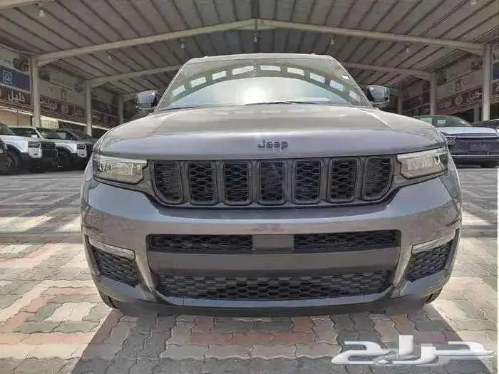 جيب قراند شروكي 2023 محرك 3.6 التيتيود ضمان الوكيل 2