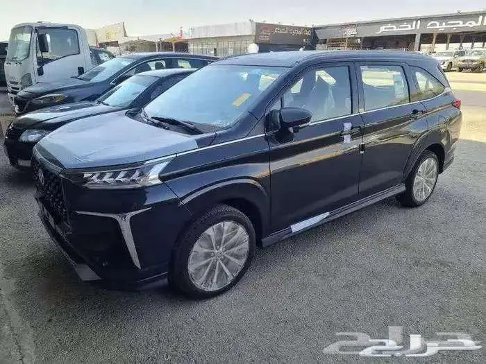 تويوتا فيلوز موديل 2025 glx 1