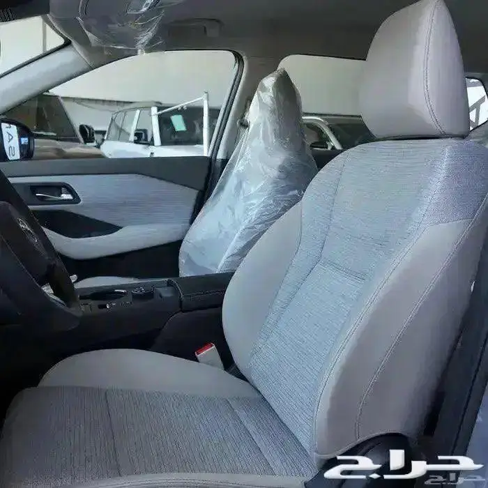 نيسان اكس تريل كاش وتمويل بافضل الاسعار 8