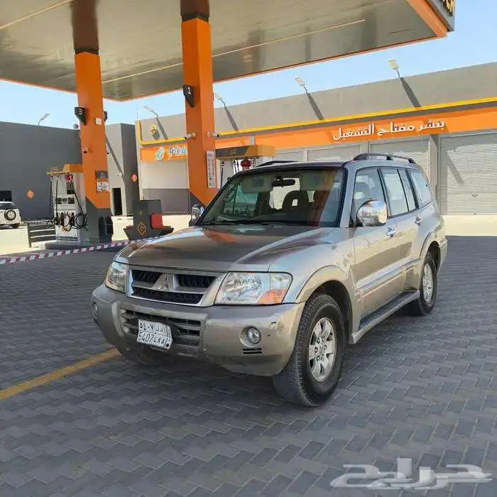 جيب ميتسوبيشي باجيرو تماتيك 4