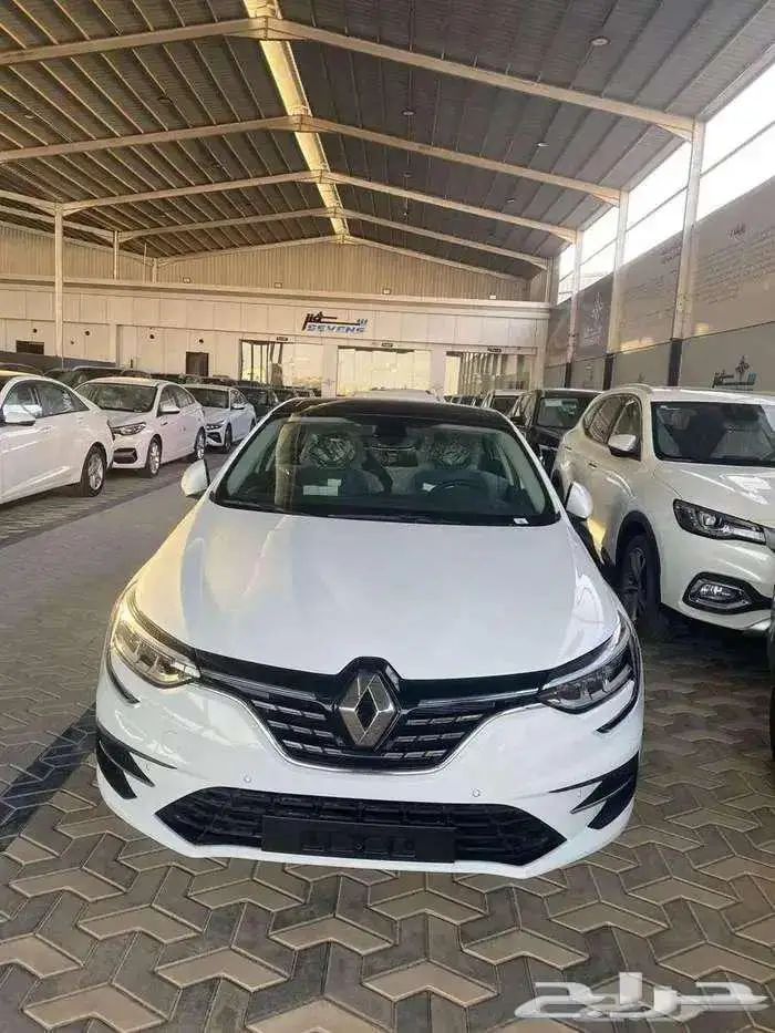 عرض على الرينو ميجان نص فل 2024 بكمية محدودة 4