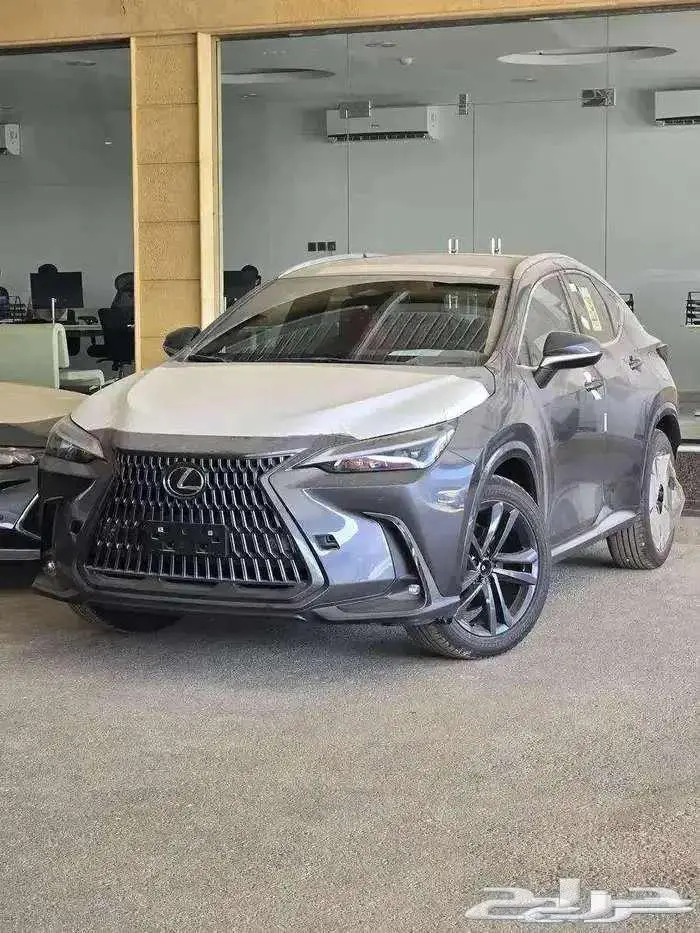 لكزسnx350خليجي رمادي 2025 بنزين استاندر aa 0