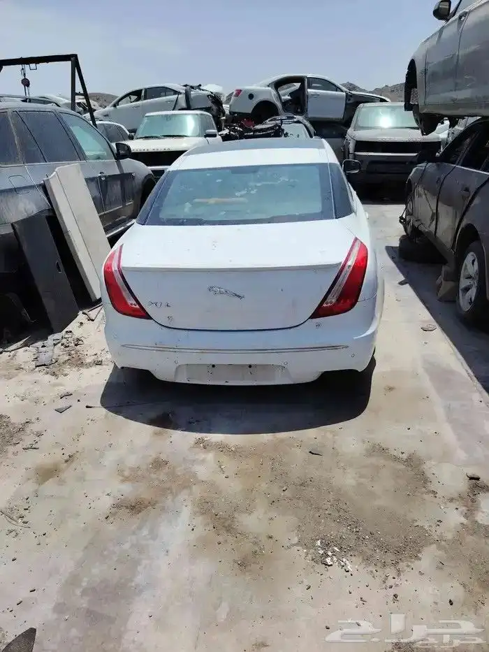 تشليح جاكوار XJ قطع غيار جاكور xj نظيفة علي الضمان 2