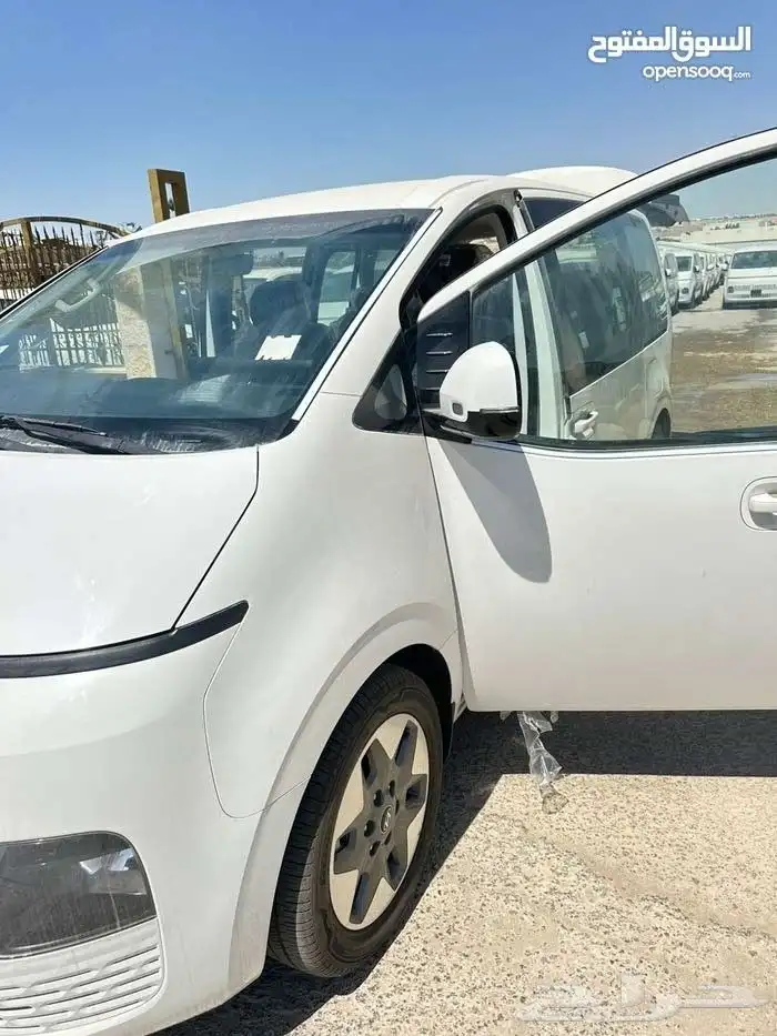باصات تصدير باصات جراند ستاركس باصات ستاريا باصات تويوتا 42