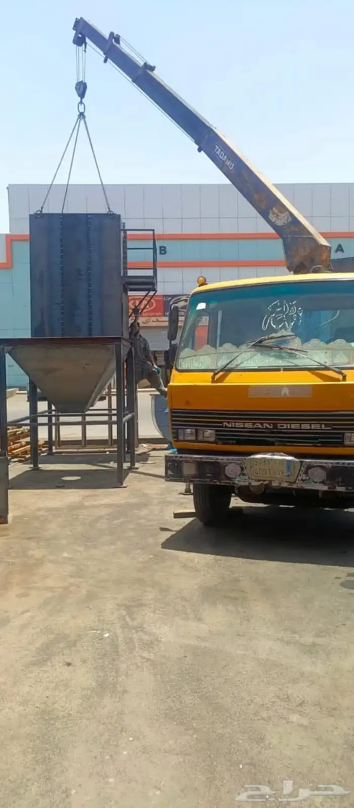 ونش كرين سطح للايجار يومى و شهرى داحل جده 5