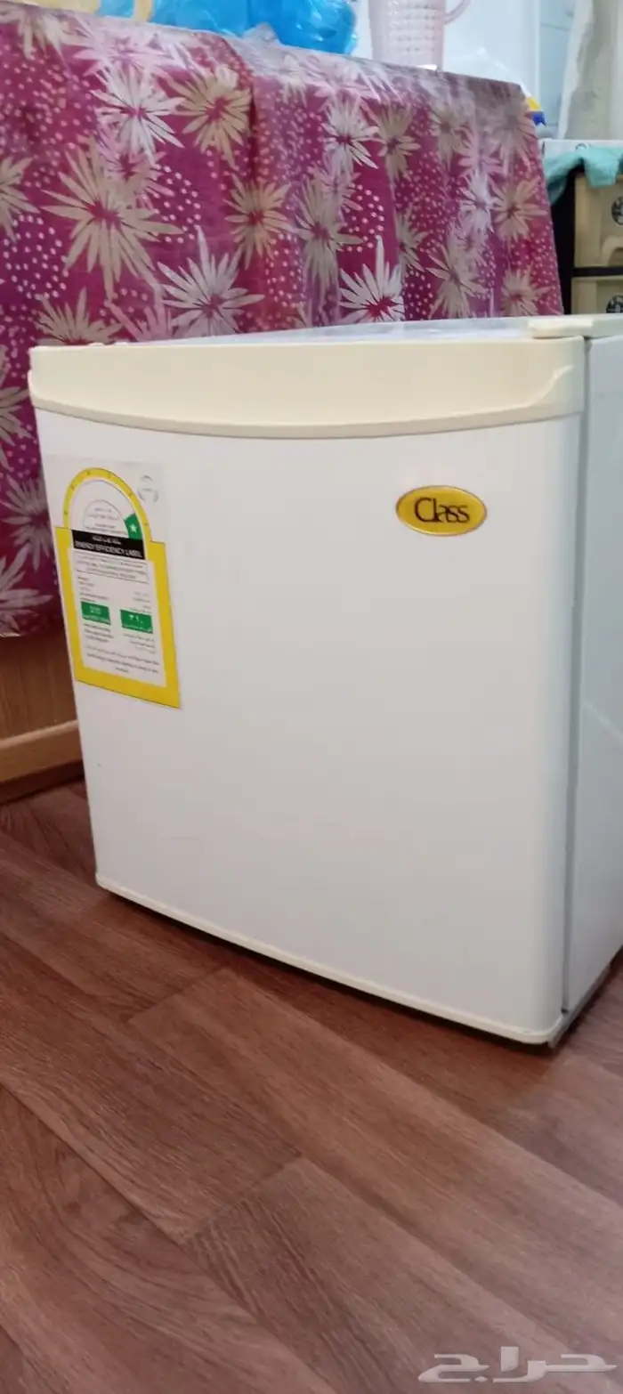 small refrigerator 0