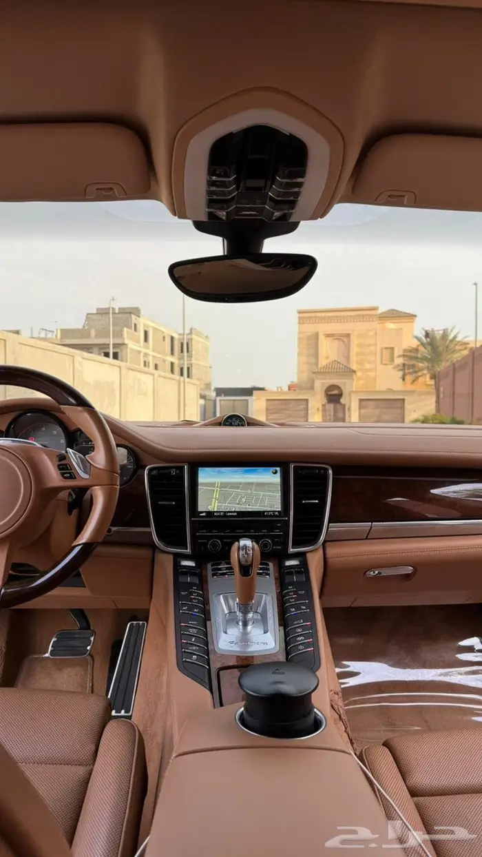 بورش باناميرا 11