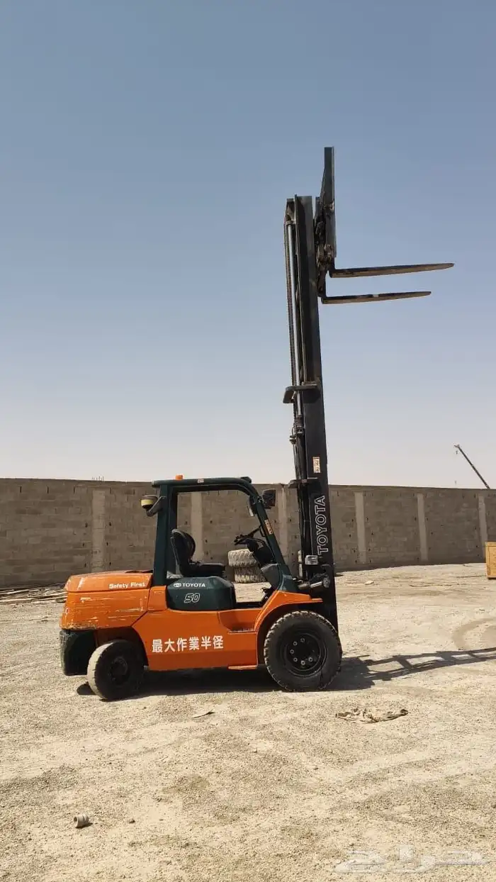 للبيع رافعه شوكيه تايوتا خمسه 5 طن forklift 3