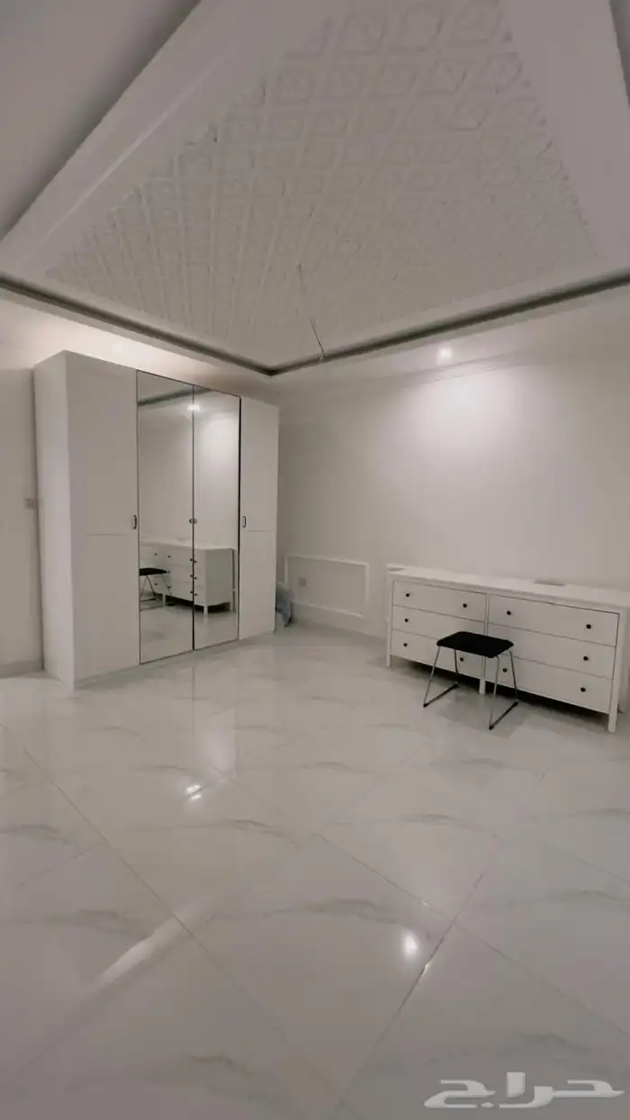 شقه للايجار في الشعله 8