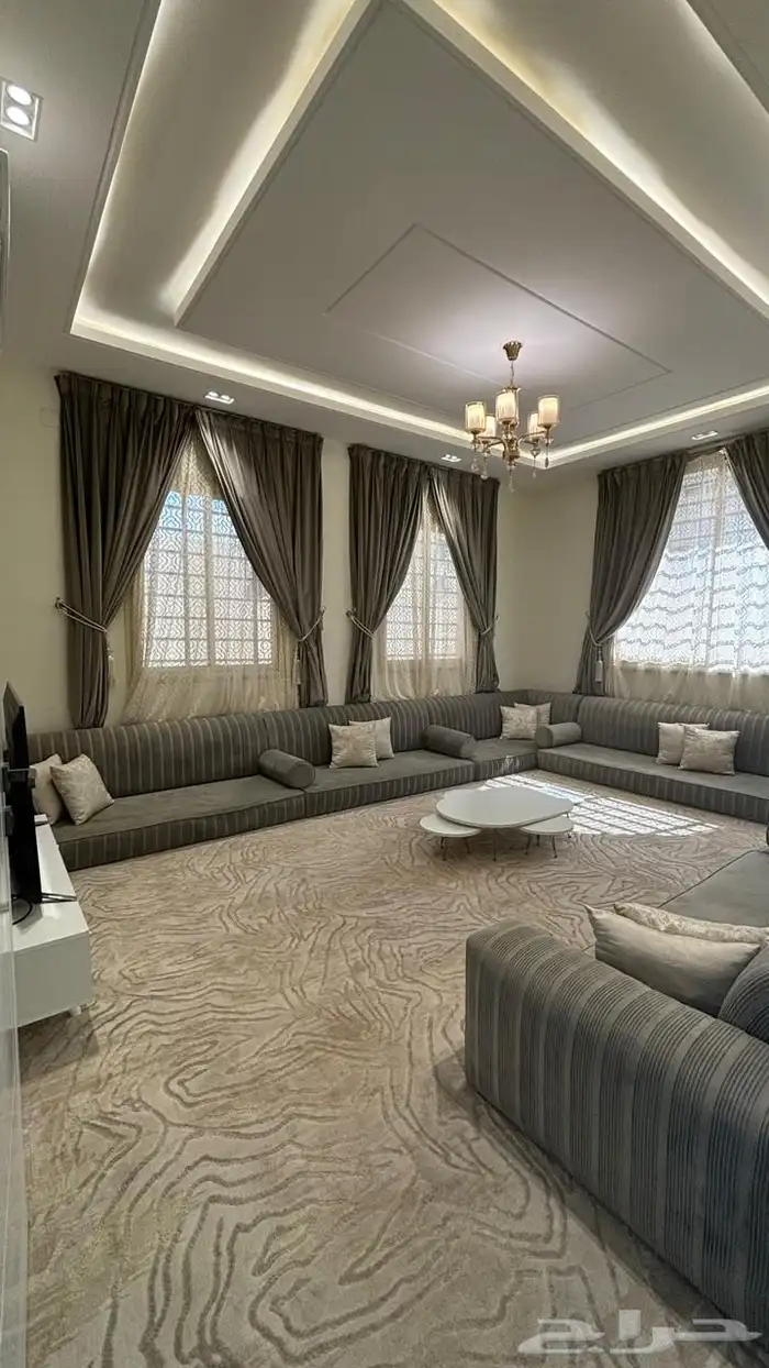 دور مفروش سنة دراسية 4