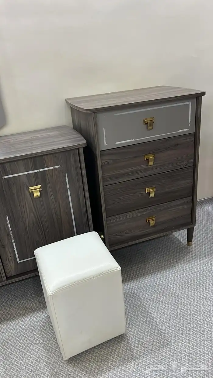 غرفة نوم بحالة ممتازة جدا 9