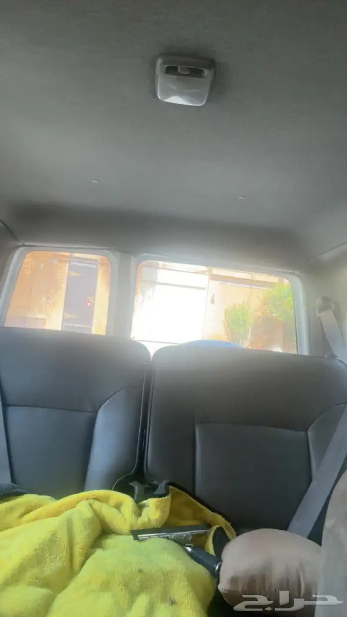 نيسان 6