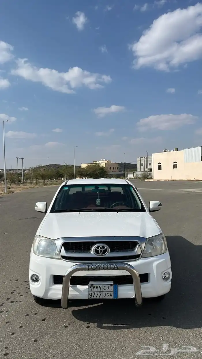 هايلكس غمارتين موديل 2011 9