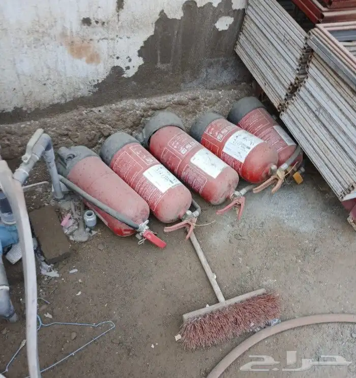 للبيع خمسه طفايات اللي له رغبه يتواصل معي بسعر مغري 0