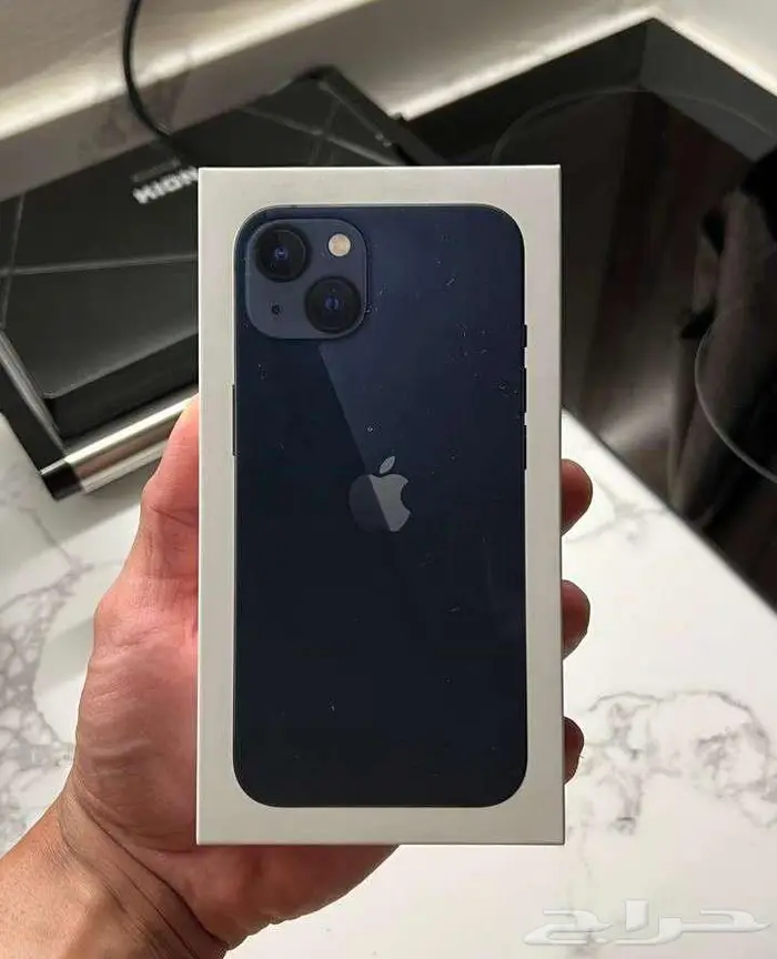 iPhone 13 أزرق غامق جديد مع فاتورة الشراء الأصلية 0