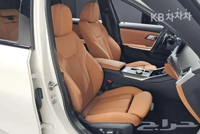 بي ام دبليو الفئة الثالثة 320i 2024 M Sport 4