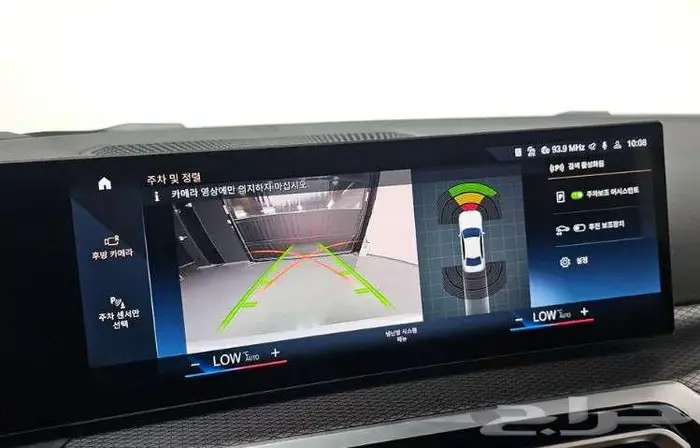 بي ام دبليو الفئة الثالثة 320i 2024 M Sport 12