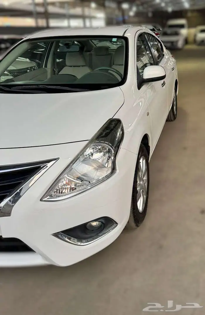 نيسان صني 2023 ابيض 0