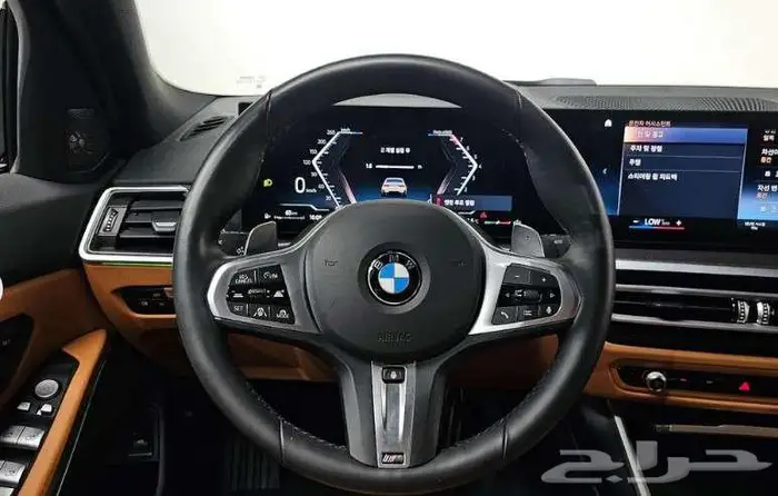 بي ام دبليو الفئة الثالثة 320i 2024 M Sport 6