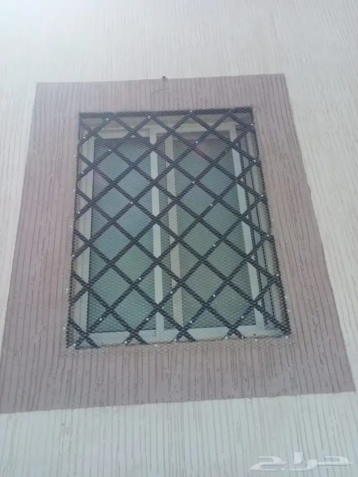 صندوق الخارجية المكيفات  غطا شفاط  طارد الطيور  شبك طاقات  ت 4