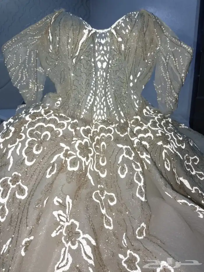 I want this wedding dress is selling 8