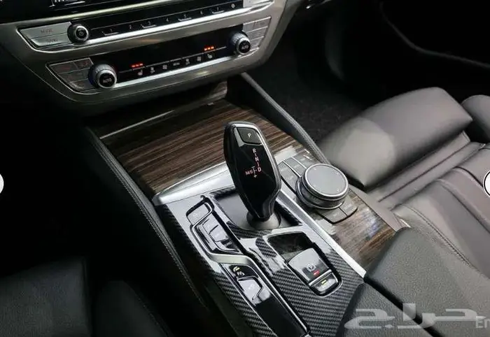 بي ام دابليو 520i 2023 معرض الميموني للاستيراد 9