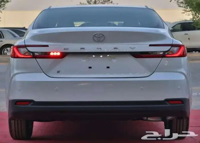 كامري جميع الفئات بنزين وهايبرد 2025 ( اقساط باقل الارباح ) 12