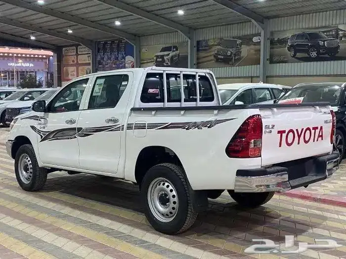 هايلوكس غمارتين GL2 4 4 عادي ديزل 2025 8