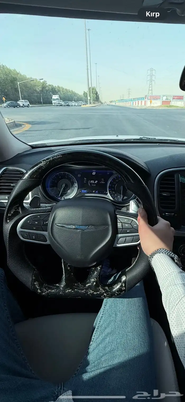 كرايسلر V6 2018 5