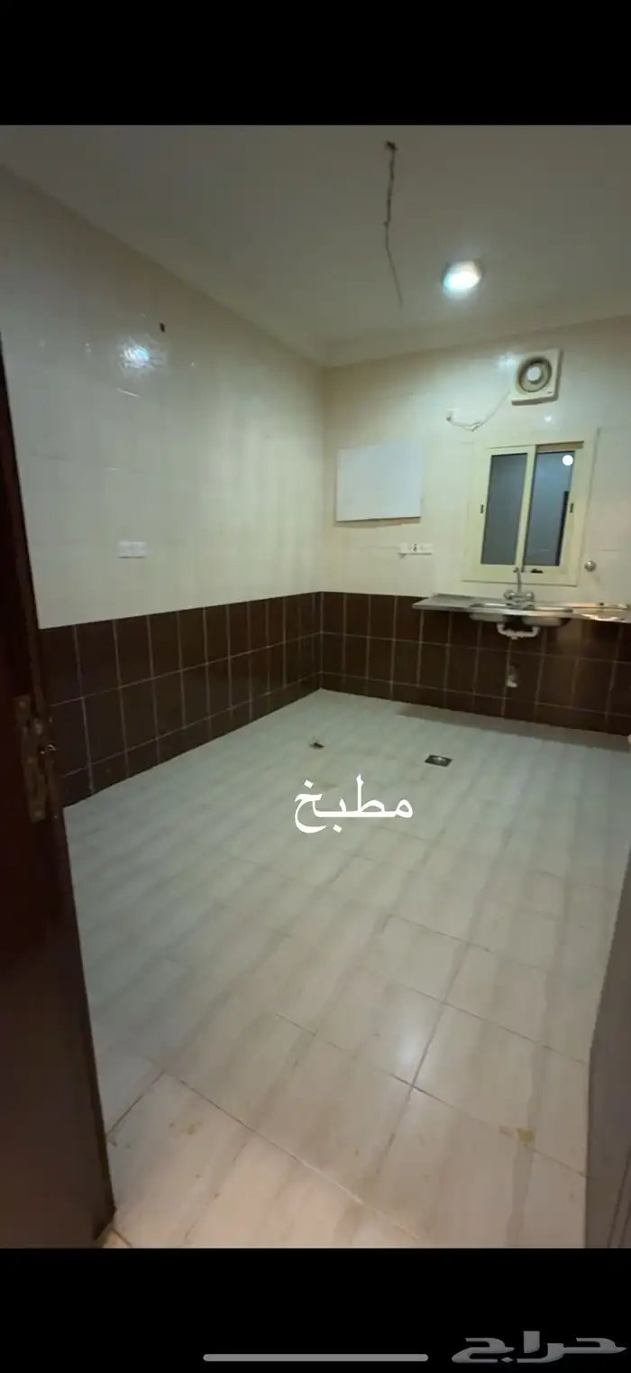 عمارة سكنية للبيع والإستثمار طويل الأجل- حي العسيلة أبوعريش 6