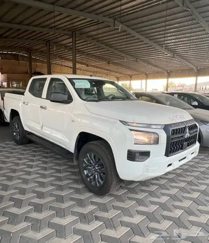 ميتسوبيشي 2024 - L200 نص فل جنط 18 0