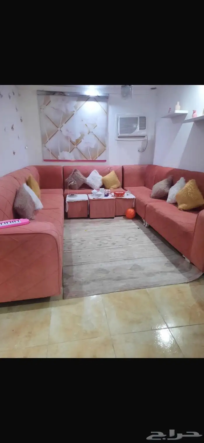 غرفه نوم كامله مع الستاره وكنب مع الطاولات ومدخل بمرايه 5