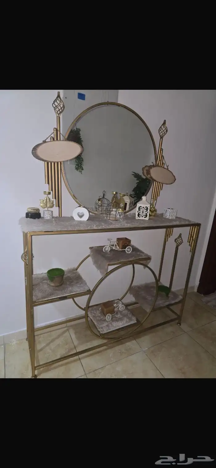 غرفه نوم كامله مع الستاره وكنب مع الطاولات ومدخل بمرايه 9