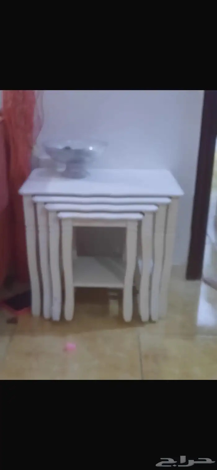 غرفه نوم كامله مع الستاره وكنب مع الطاولات ومدخل بمرايه 7