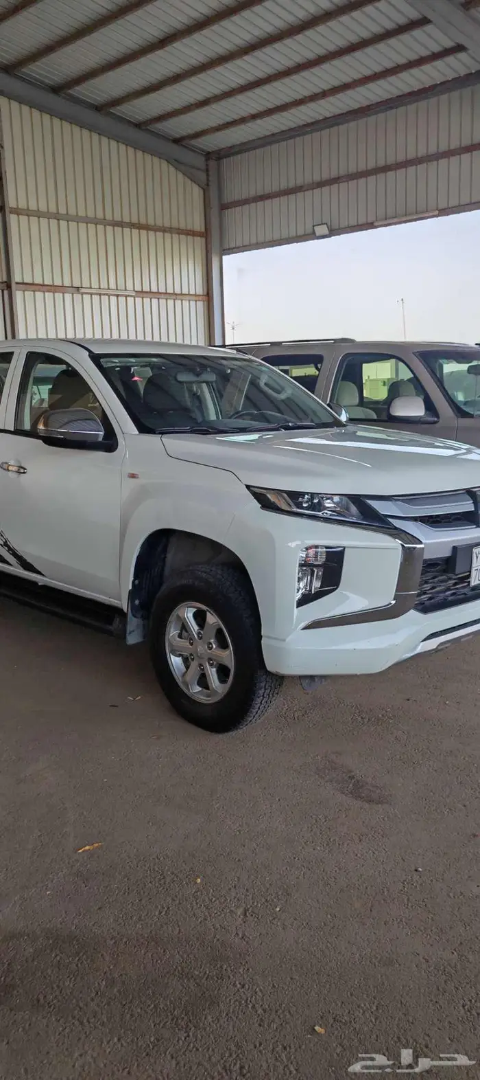 وانيت ميتسوبيشي L200 وكالة مالك اول ماشي 34000 0