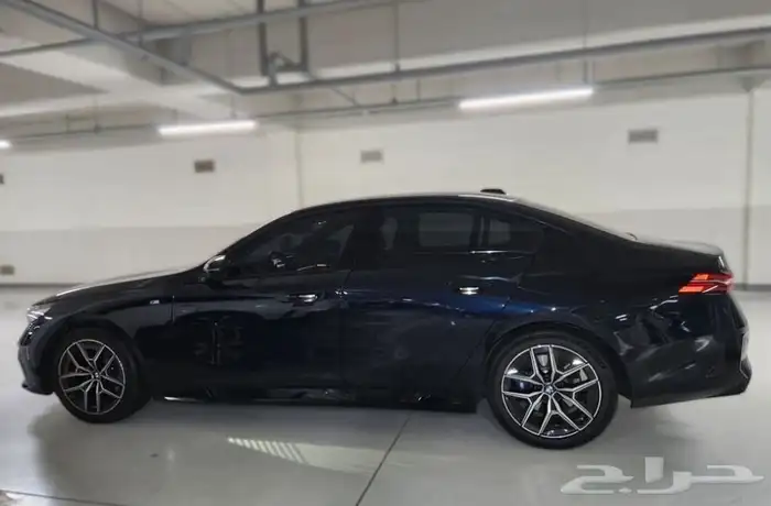 بي ام دبليو 520i M kit - 2024 2