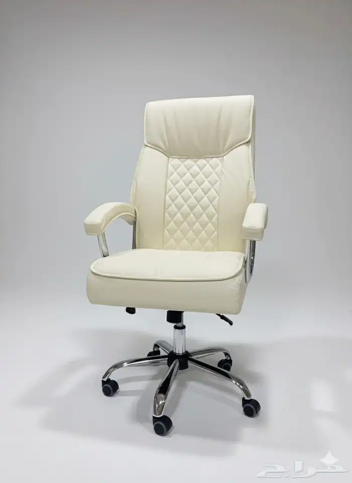 كراسي مكتبي جلد فاخر دوار وثابت باسعار الجملة 0