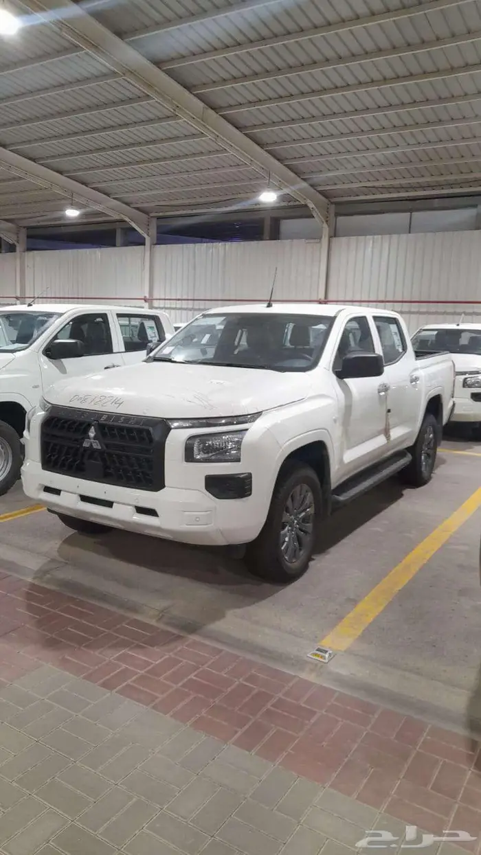 عرض خاص ميتسوبيشي L200 غمارتين دبل نص فل بنوك وشركات 3