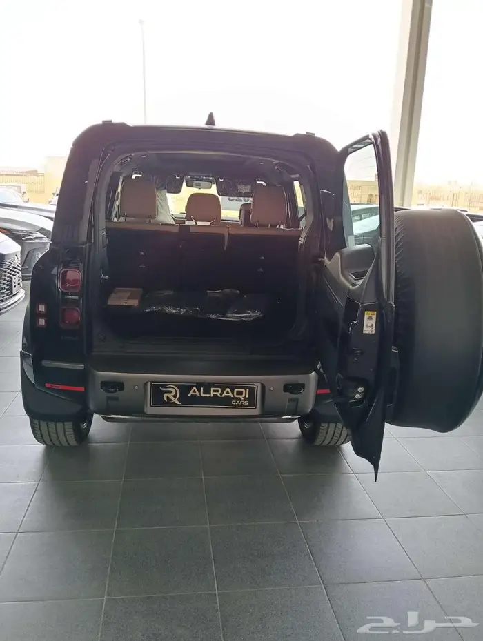 لاندروفر ديفيندر HSE x dinamic سعودي 2025 7