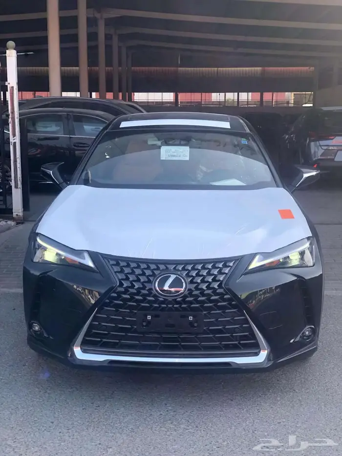 لكزس UX 300 AH 2024 هايبرد سعودي أرباح صفر 6