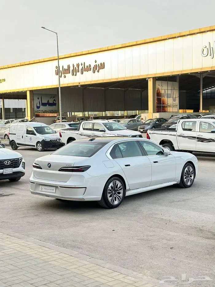بي ام دبليوا 735Li موديل 2025 3