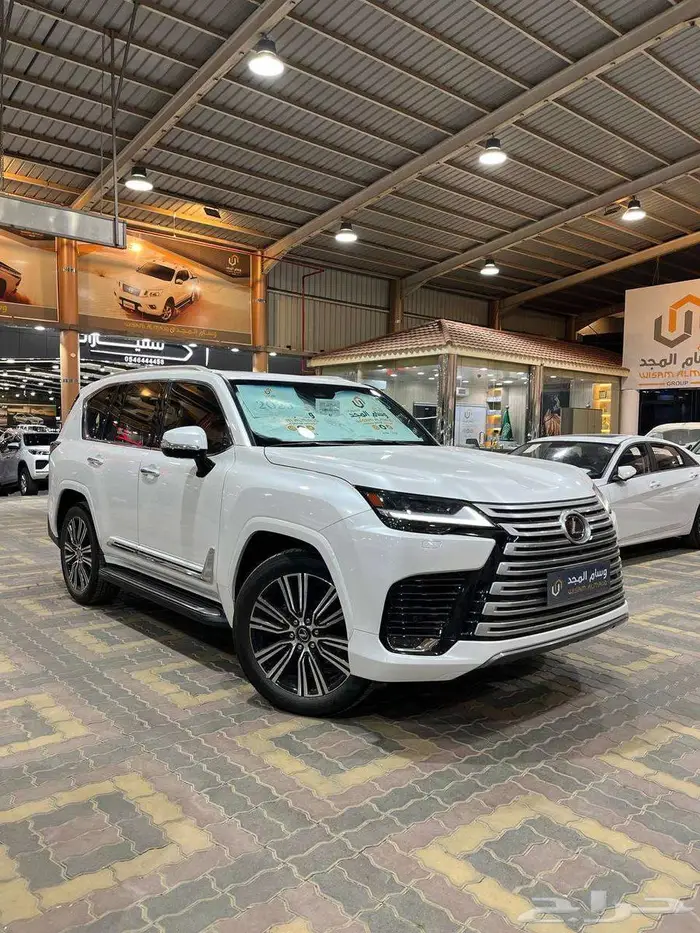 عرض خاص لكزس LX600 BB بنزين موديل 2025 بطاقه جمركيه 0