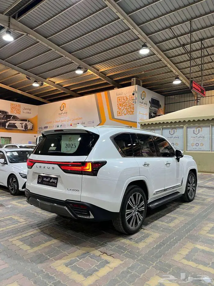 عرض خاص لكزس LX600 BB بنزين موديل 2025 بطاقه جمركيه 3