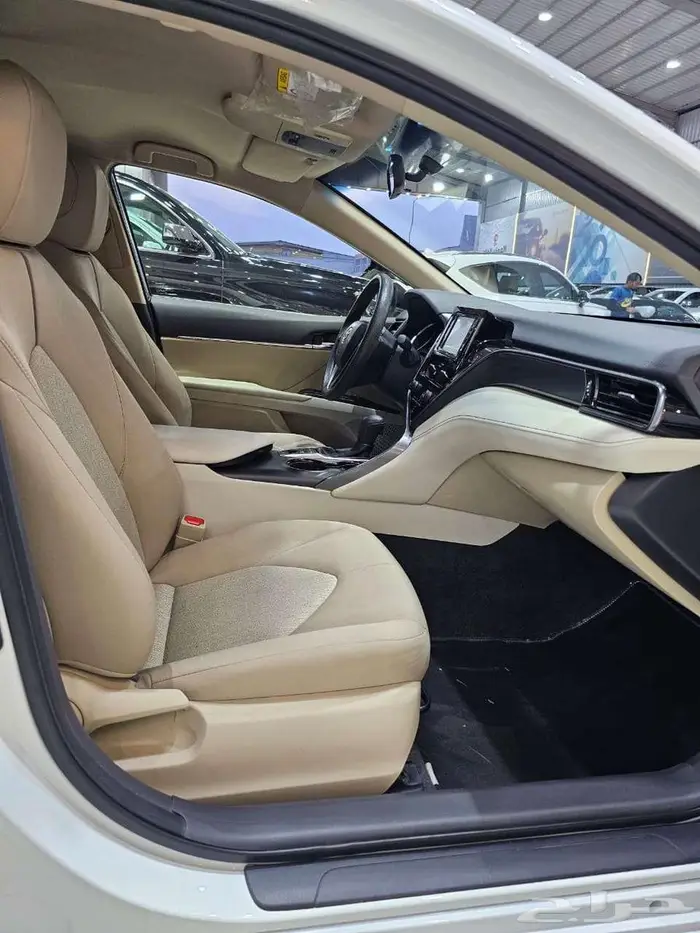 تويوتا كامري 2022 هايبرد 15