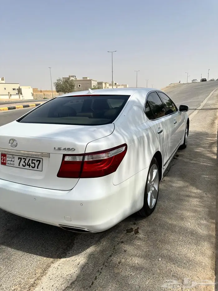 لكزس 460 موديل 2009 شورت 1
