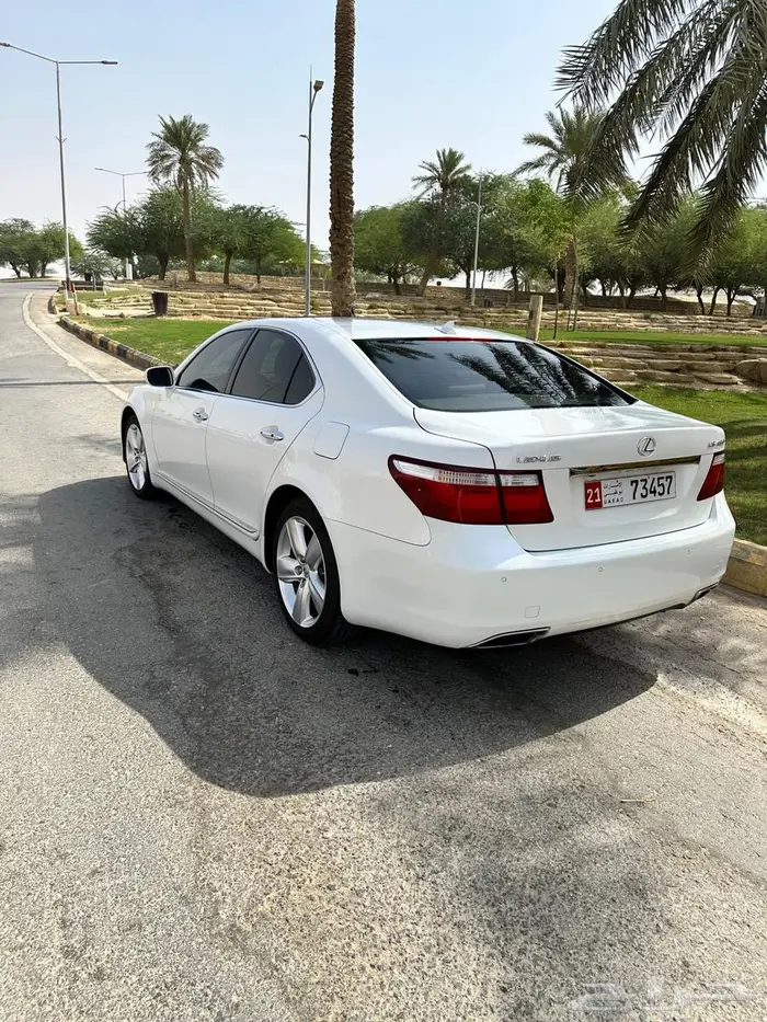 لكزس 460 موديل 2009 شورت 8