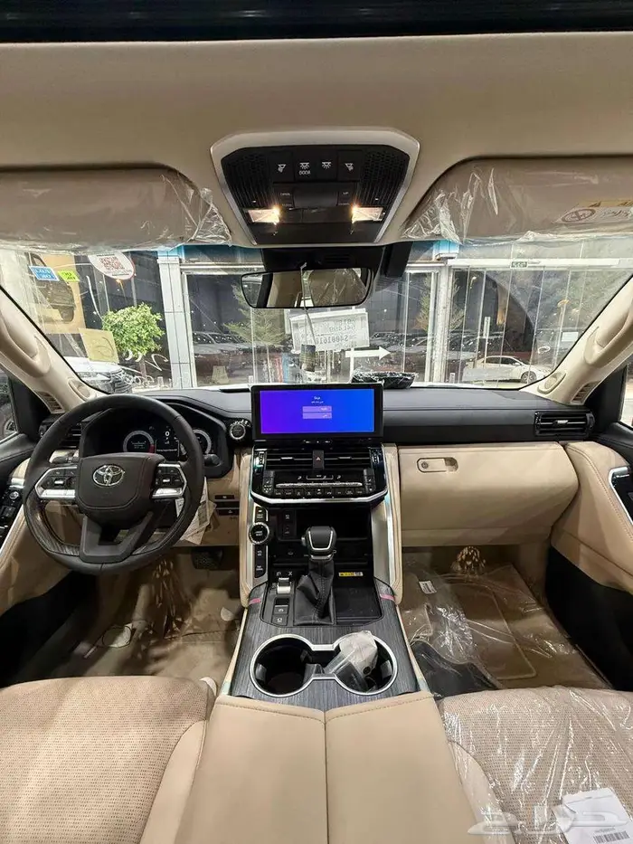تويوتا لاندكروزر VXR هايبرد سعودي 2025 ( ابيض - اسود ) 15